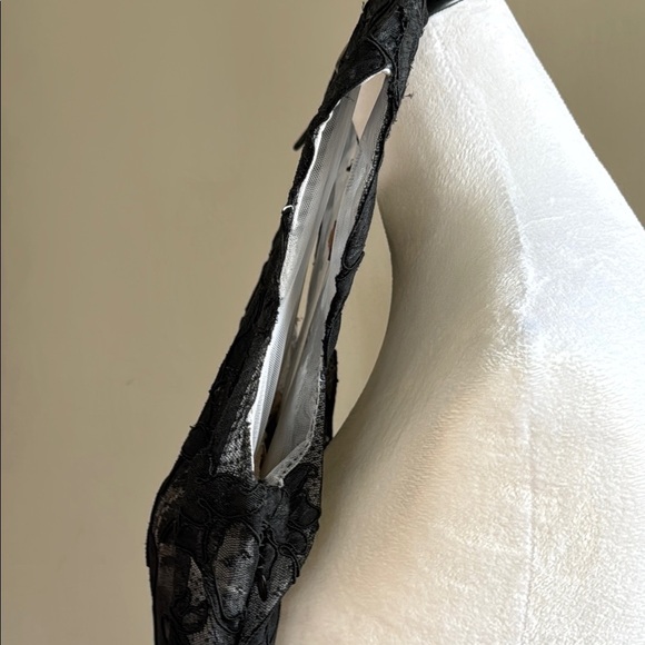 Kevan Hall Elegant V-Neckline Black Floral Lace Maxi Prom Dress Size 4 - Picture 7 of 10